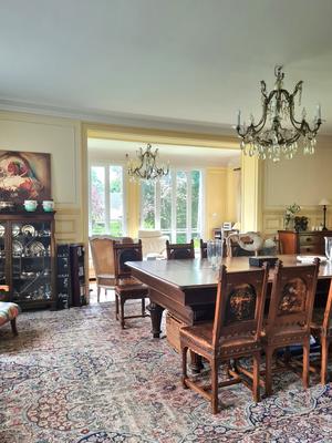 Maison - 283 m² - 11 pièces