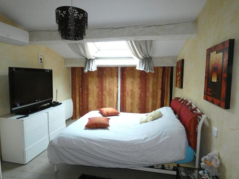 Maison - 260 m² - 9 pièces