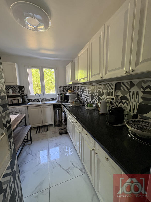 Appartement - 98 m² - 4 pièces