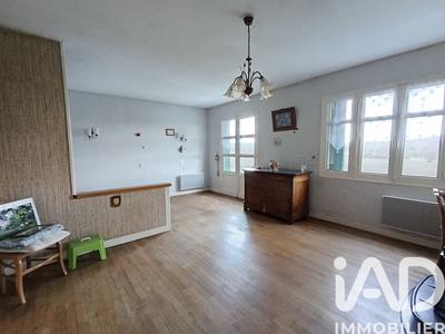 Maison - 80 m² - 5 pièces