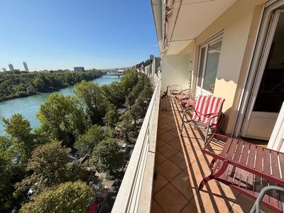 Appartement - 120 m² - 4 pièces