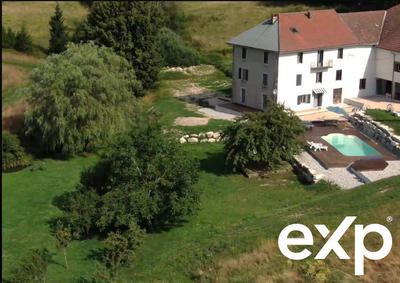 Maison - 240 m² - 6 pièces