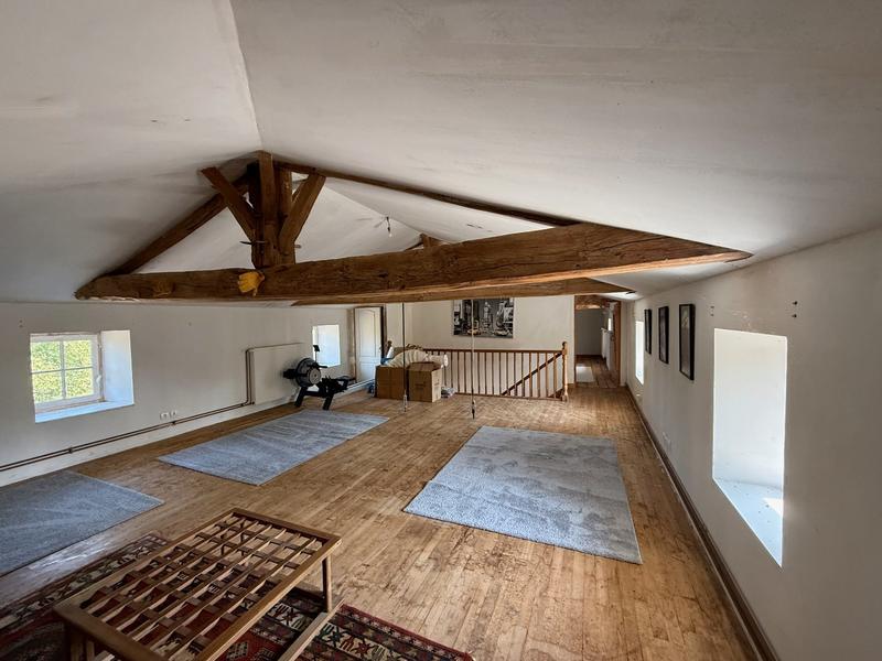 Maison - 300 m² - 10 pièces