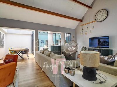 Maison - 190 m² - 7 pièces