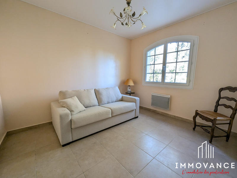 Maison - 220 m² - 8 pièces