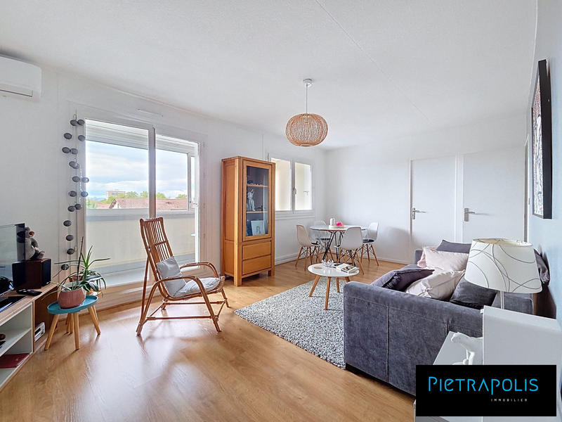 Appartement - 88 m² - 4 pièces