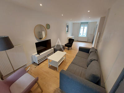 Maison - 95 m² - 5 pièces