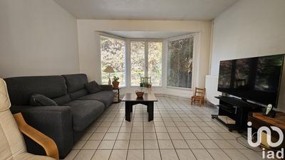 Maison - 93 m² - 5 pièces