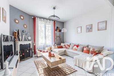 Maison - 122 m² - 6 pièces