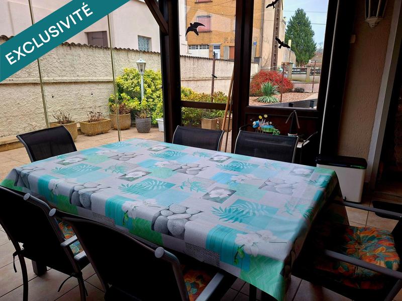 Maison - 200 m² - 7 pièces