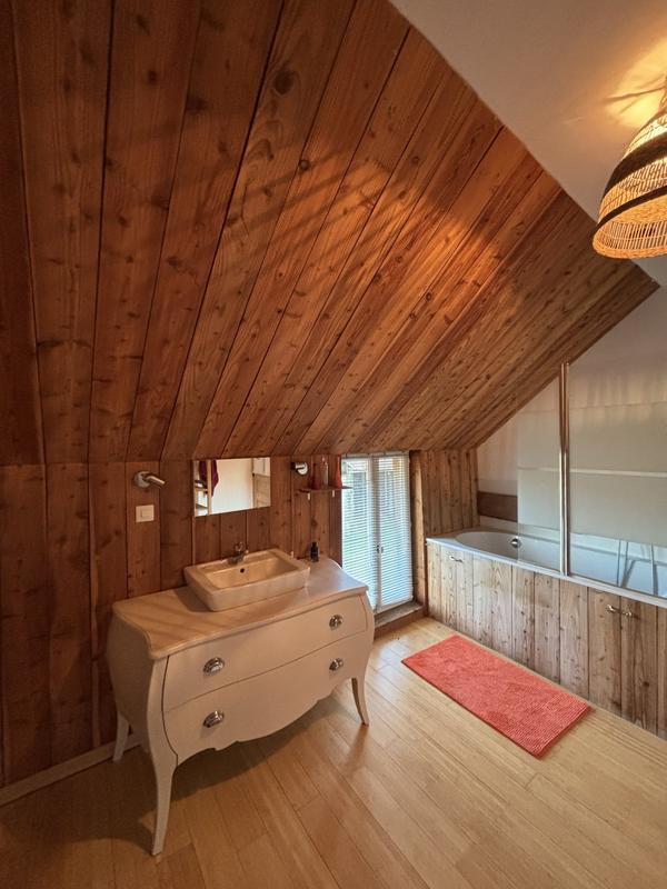 Maison ancienne - 180 m² - 7 pièces