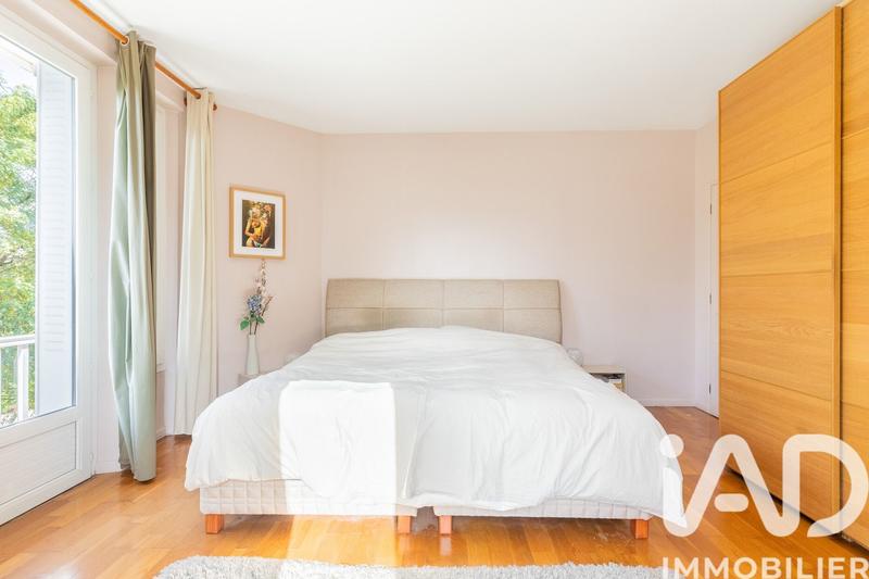 Maison - 176 m² - 7 pièces