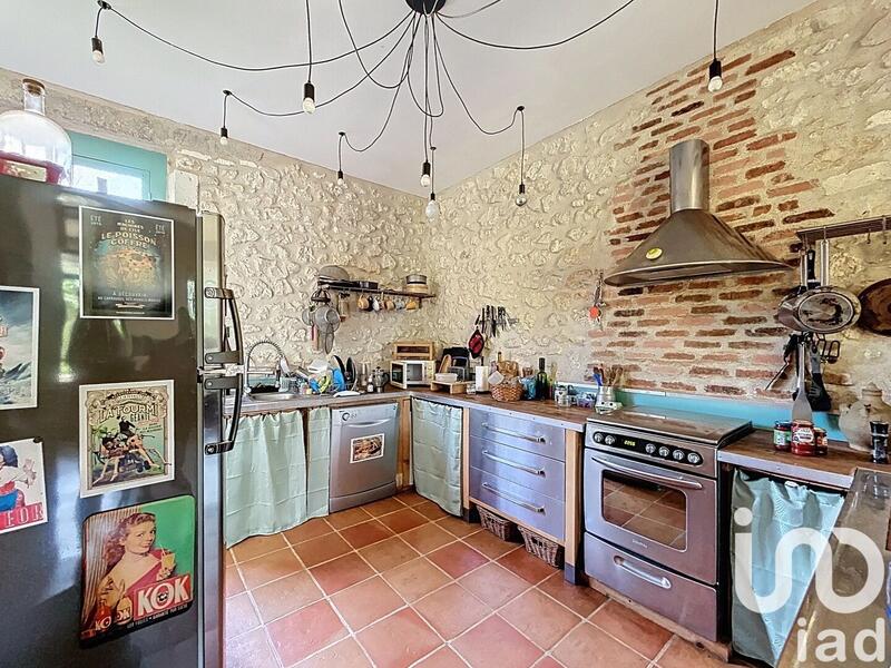 Maison - 375 m² - 10 pièces