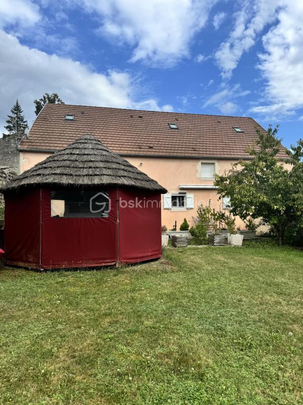 Maison ancienne - 250 m² - 7 pièces