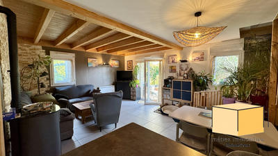 Maison - 95 m² - 4 pièces