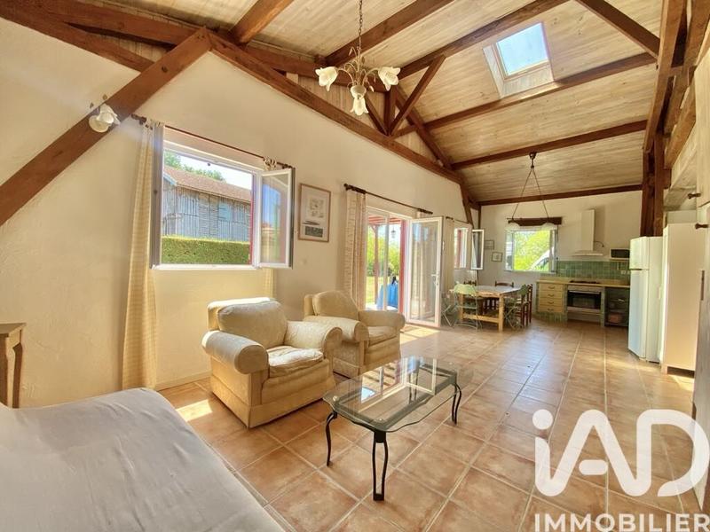 Maison - 230 m² - 8 pièces