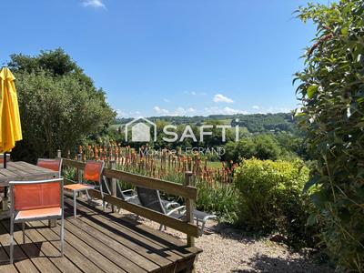 Maison - 360 m² - 15 pièces