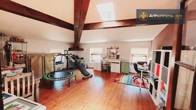 Maison - 137 m² - 8 pièces