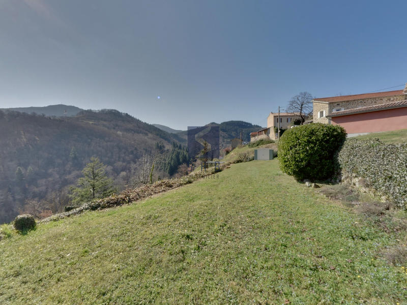 Maison - 95 m² - 3 pièces