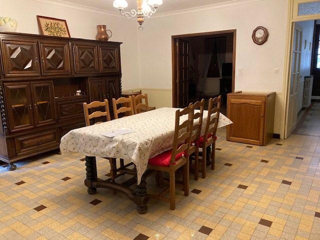 Maison - 194 m² - 6 pièces