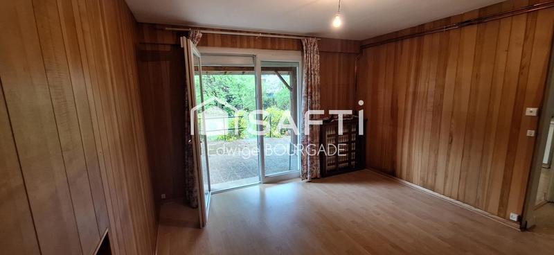 Maison - 238 m² - 6 pièces