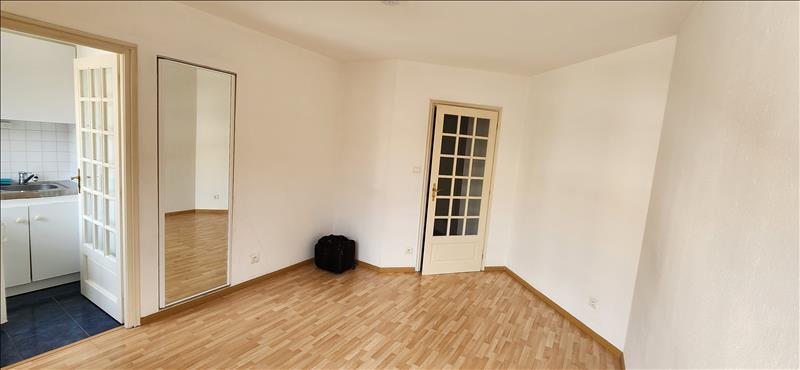 Studio - 23 m² - 1 pièce