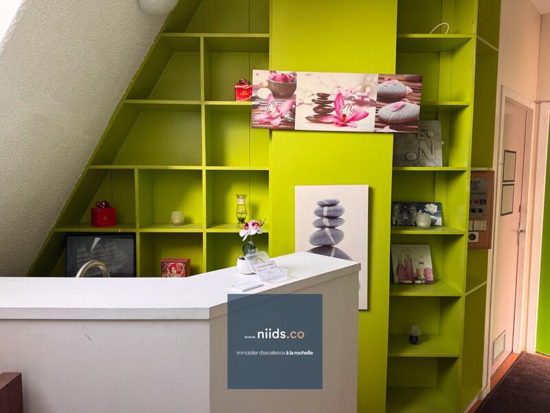 Maison - 207 m² - 7 pièces