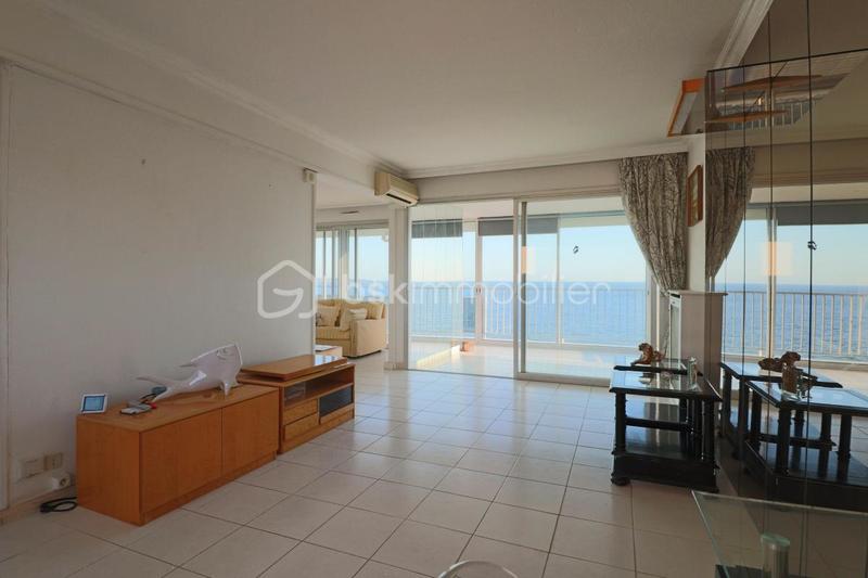 Immeuble - 68 m² - 3 pièces