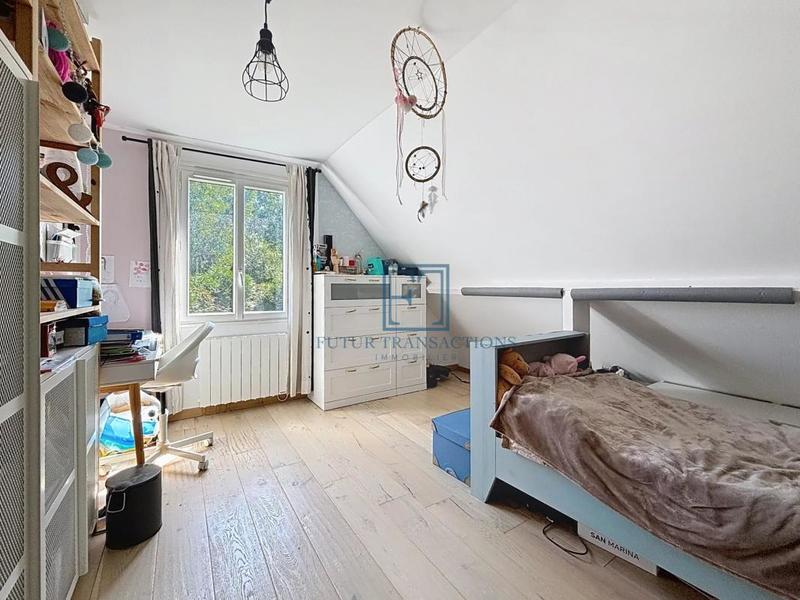 Maison - 164 m² - 8 pièces