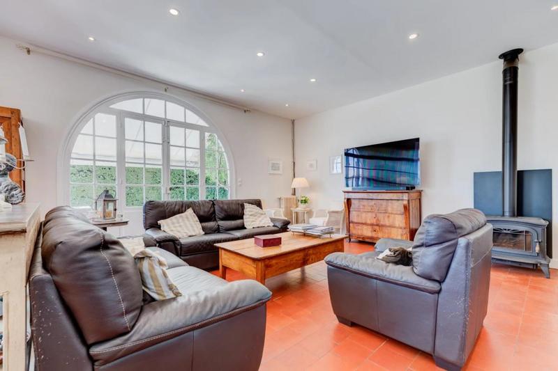 Villa - 304 m² - 7 pièces