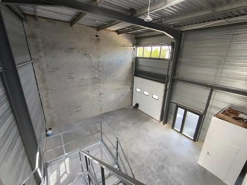 Bureau - 286 m² - 1 pièce