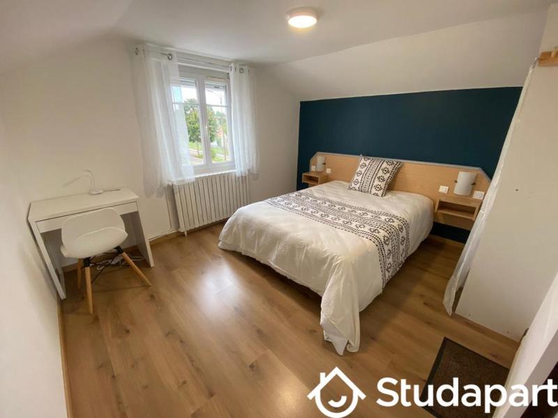 Chambre - 9 m² - 1 pièce