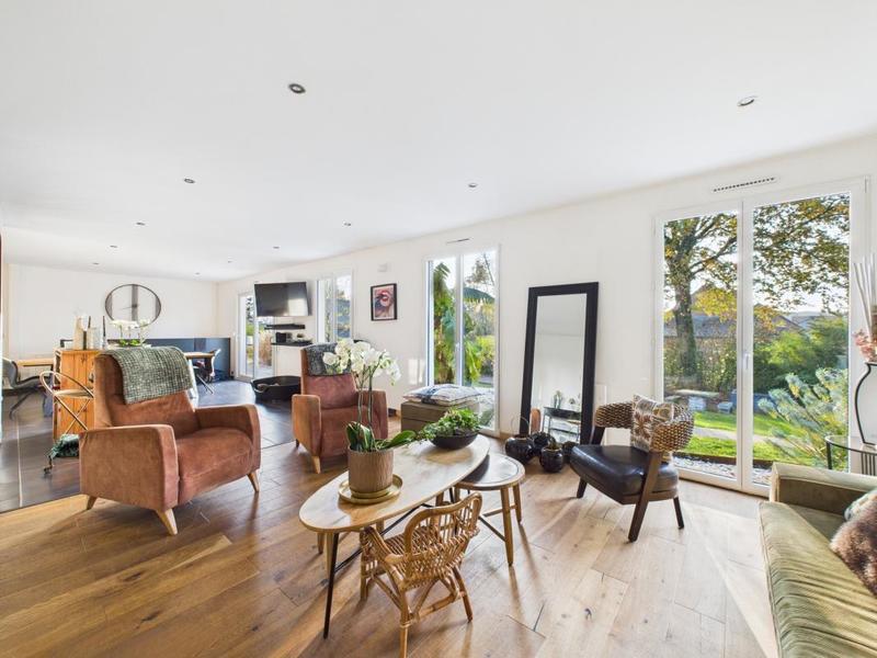 Villa - 215 m² - 7 pièces