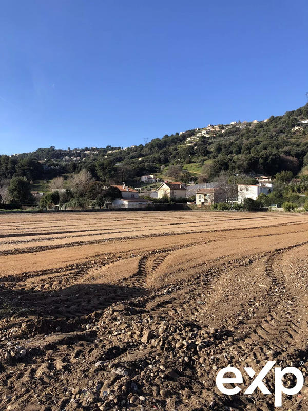 Fonds de commerce - Local commercial - 10 000 m²