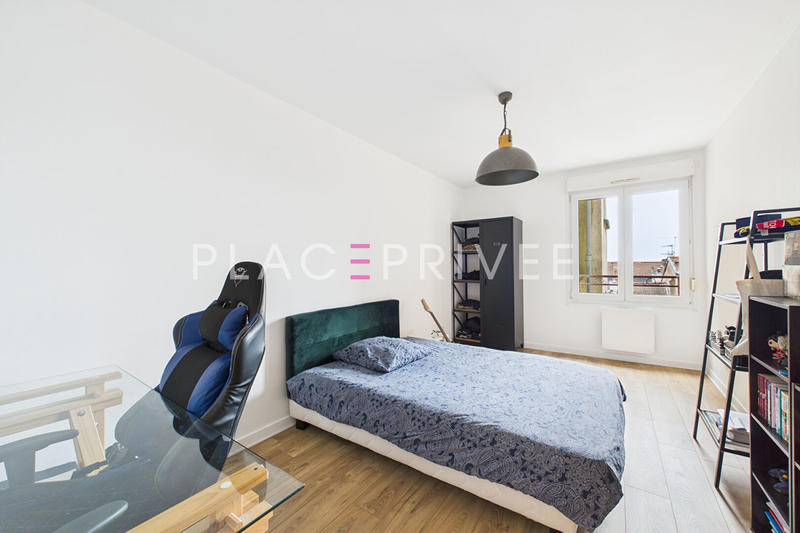 Appartement - 183 m² - 7 pièces