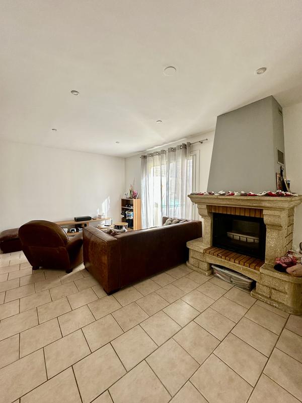 Maison - 83 m² - 4 pièces