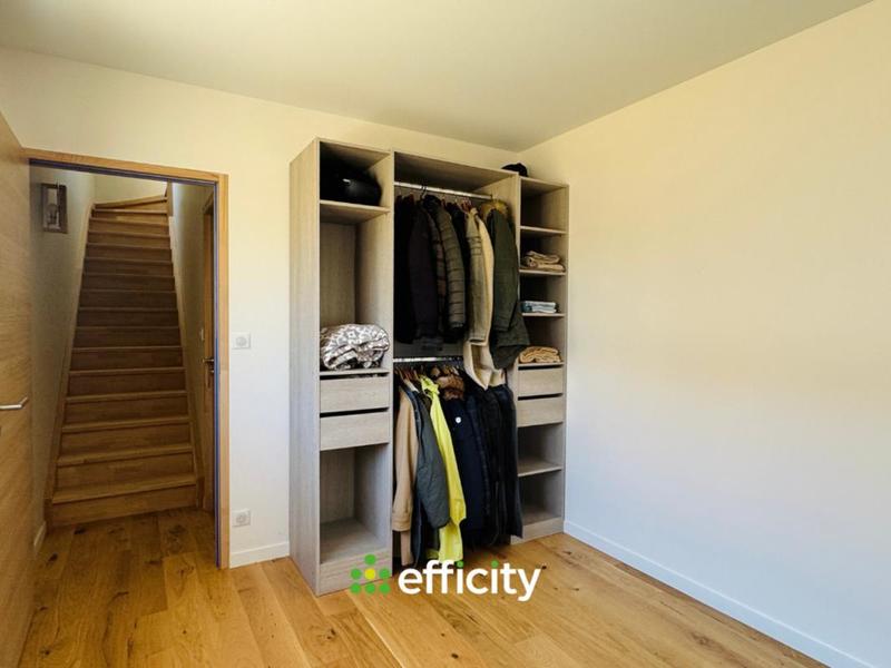 Maison - 143 m² - 5 pièces