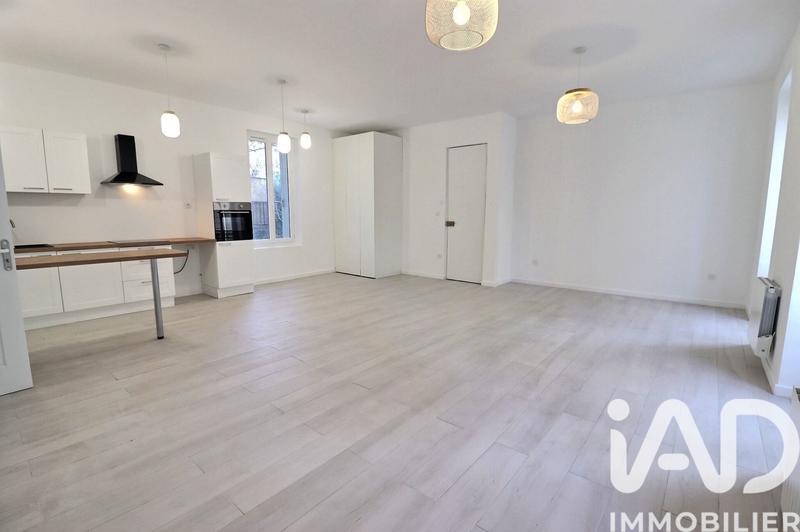 Appartement - 95 m² - 4 pièces