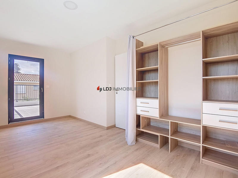 Maison - 101 m² - 5 pièces