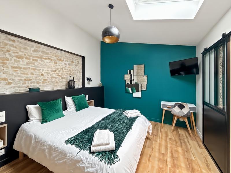 Propriété - 263 m² - 10 pièces