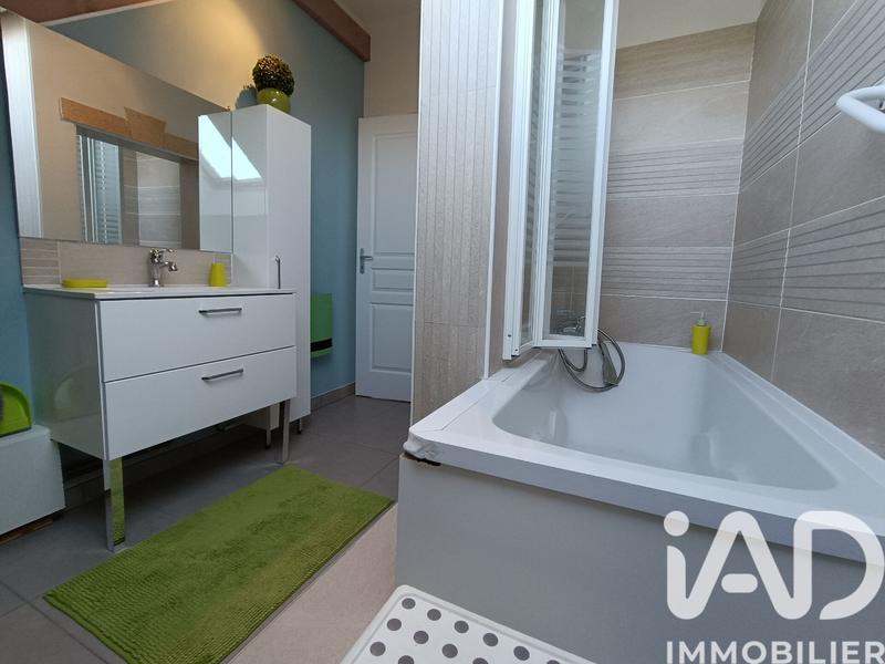 Maison - 174 m² - 6 pièces