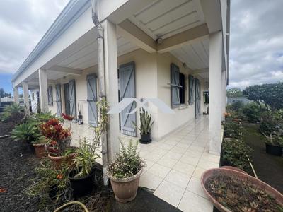 Villa - 270 m² - 9 pièces