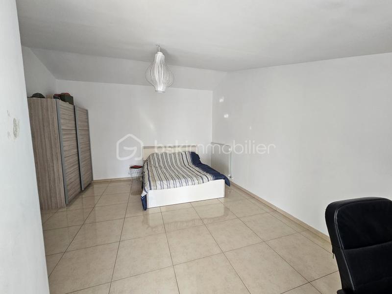 Villa - 189 m² - 8 pièces