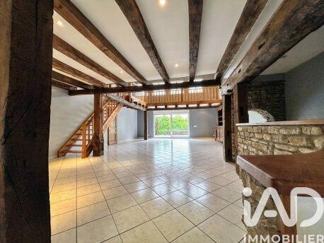 Maison - 237 m² - 6 pièces