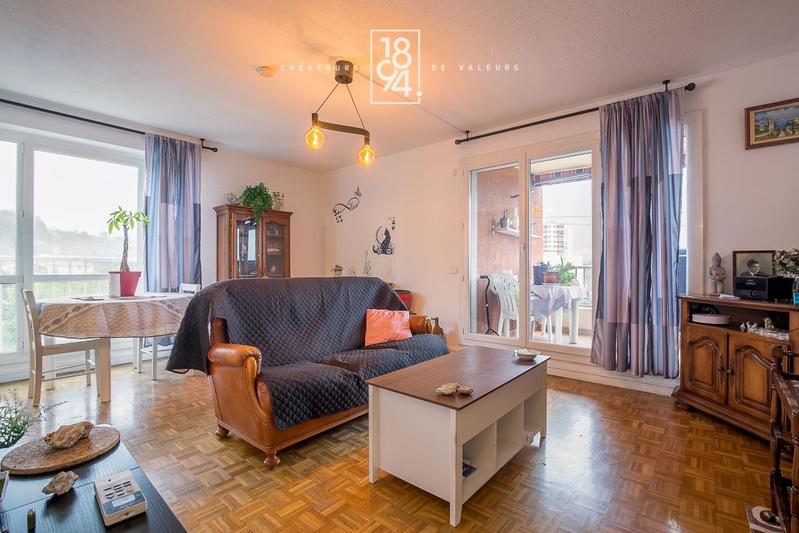 Appartement - 86 m² - 4 pièces