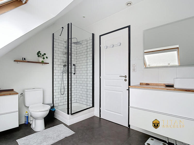 Maison - 104 m² - 5 pièces