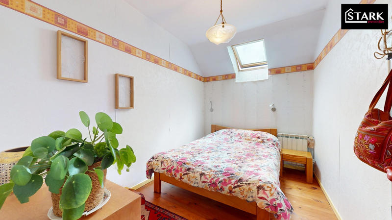 Maison - 177 m² - 7 pièces