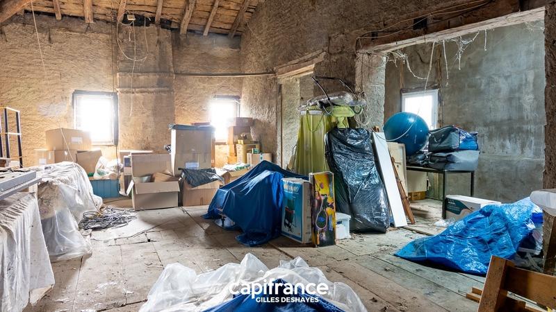 Maison - 222 m² - 10 pièces