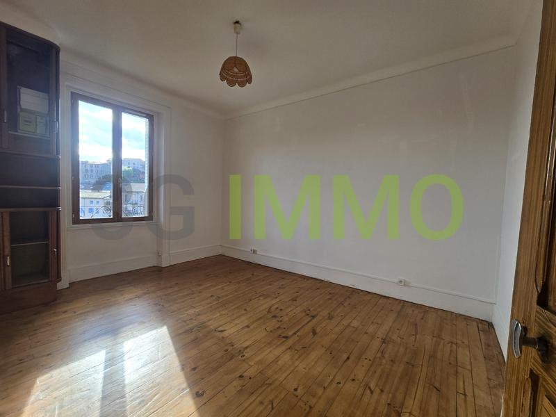 Maison - 100 m² - 6 pièces