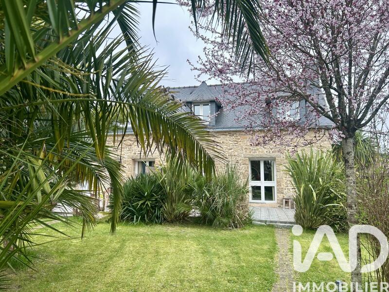 Maison - 187 m² - 7 pièces